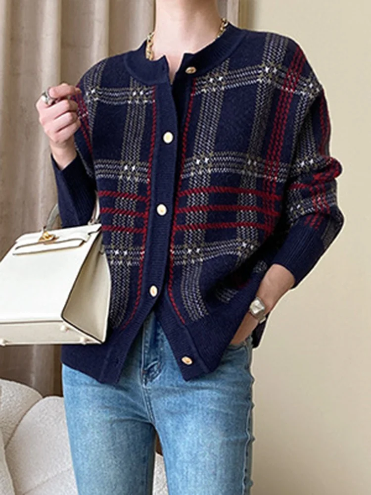 Vintage Plaid Cardigan Coat For Women Long Sleeve Single Breasted Loose Sweater Jacket 2023 Autumn New Tide Knitting Coat O264
Vintage Plaid Cardigan Coat For Women Long Sleeve Single Breasted Loose Sweater Jacket 2023 Autumn New Tide Knitting Coat O264