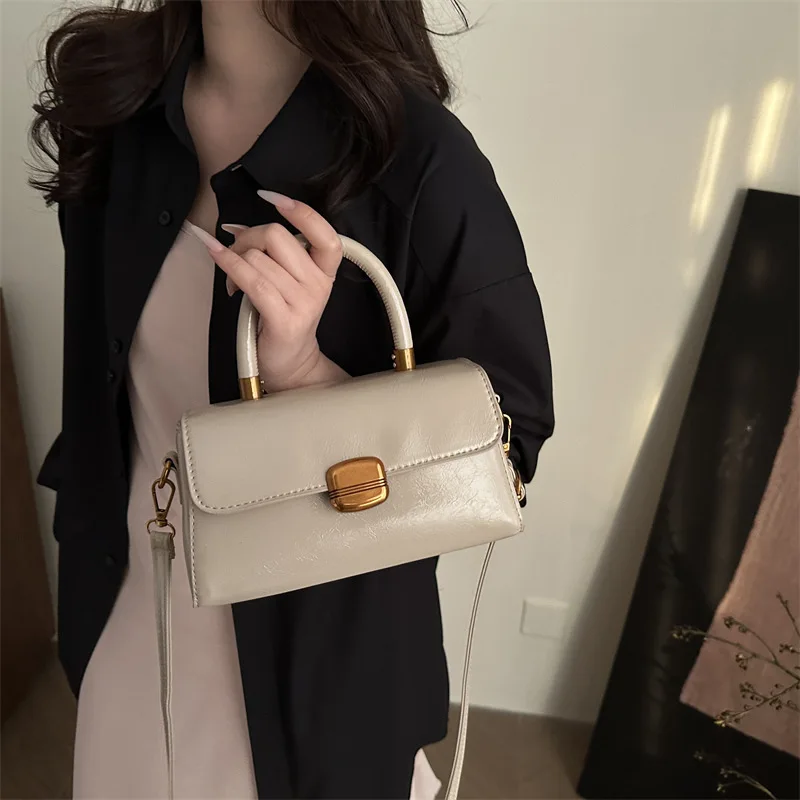 Small Pu Leather Crossbody Bags for Women Multifunctional Female Shoulder Tote Bag Brand Designer Ladies Leather Luxury Handbags
Small Pu Leather Crossbody Bags for Women Multifunctional Female Shoulder Tote Bag Brand Designer Ladies Leather Luxury Handbags