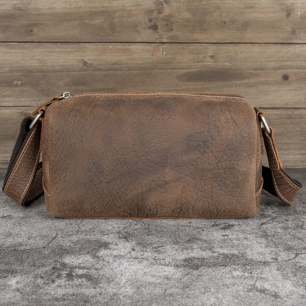Men's Vintage Genuine Top Grain Leather Crossbody Shoulder Bag Casual Commuter Small bag for Men & Women Retro Unisex Daypack
Men's Vintage Genuine Top Grain Leather Crossbody Shoulder Bag Casual Commuter Small bag for Men & Women Retro Unisex Daypack