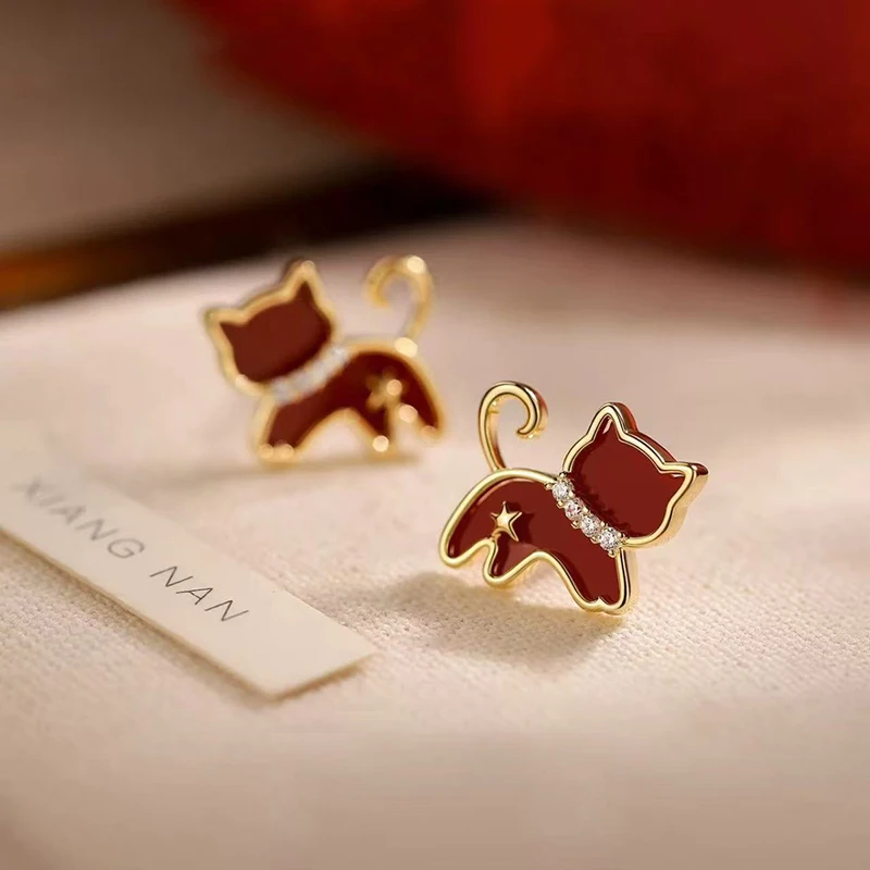 Silver Color Red Cute Cat Zircon Star Stud Earrings for Elegant Women Fashion Jewelry Exquisite Animal Accessories
Silver Color Red Cute Cat Zircon Star Stud Earrings for Elegant Women Fashion Jewelry Exquisite Animal Accessories
