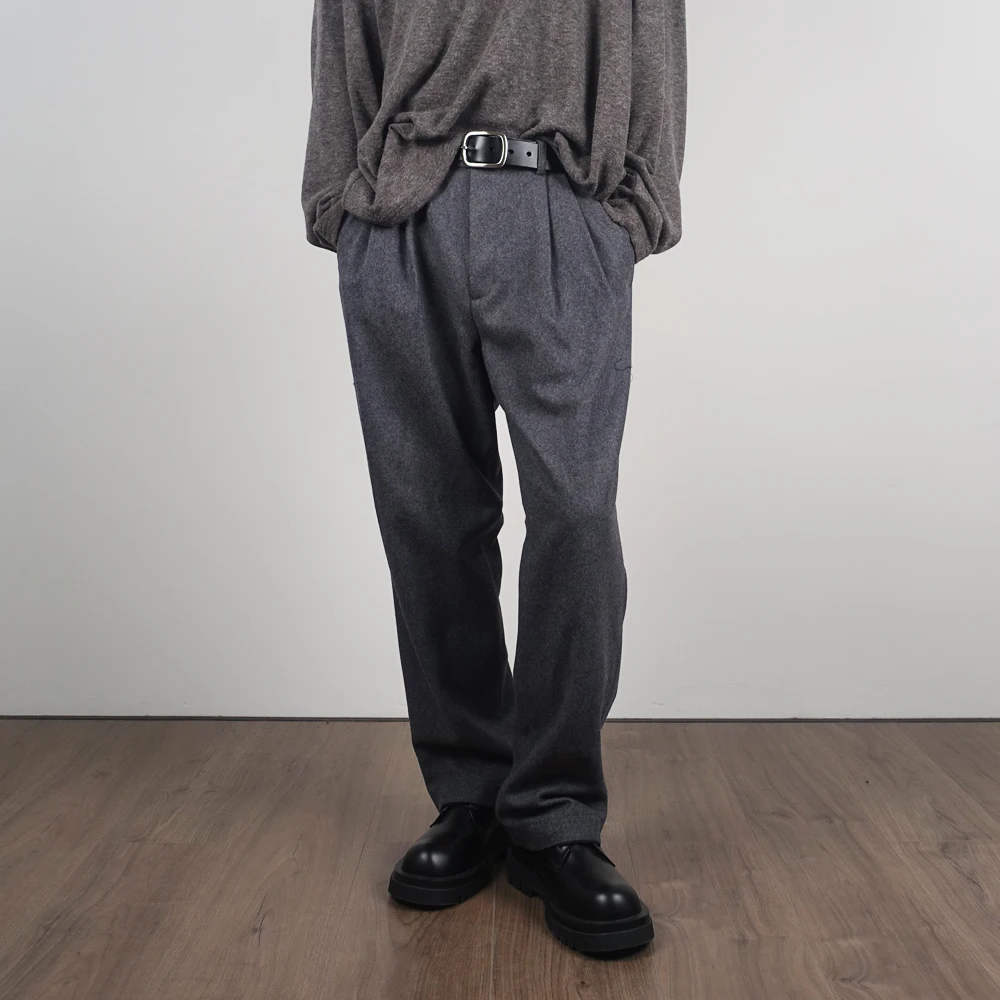 Cleanfit American Retro Casual Woolen Trousers Thiened Draped Straight Leg Double Pleat Autumn Winter Long Pants for Youth
Cleanfit American Retro Casual Woolen Trousers Thiened Draped Straight Leg Double Pleat Autumn Winter Long Pants for Youth