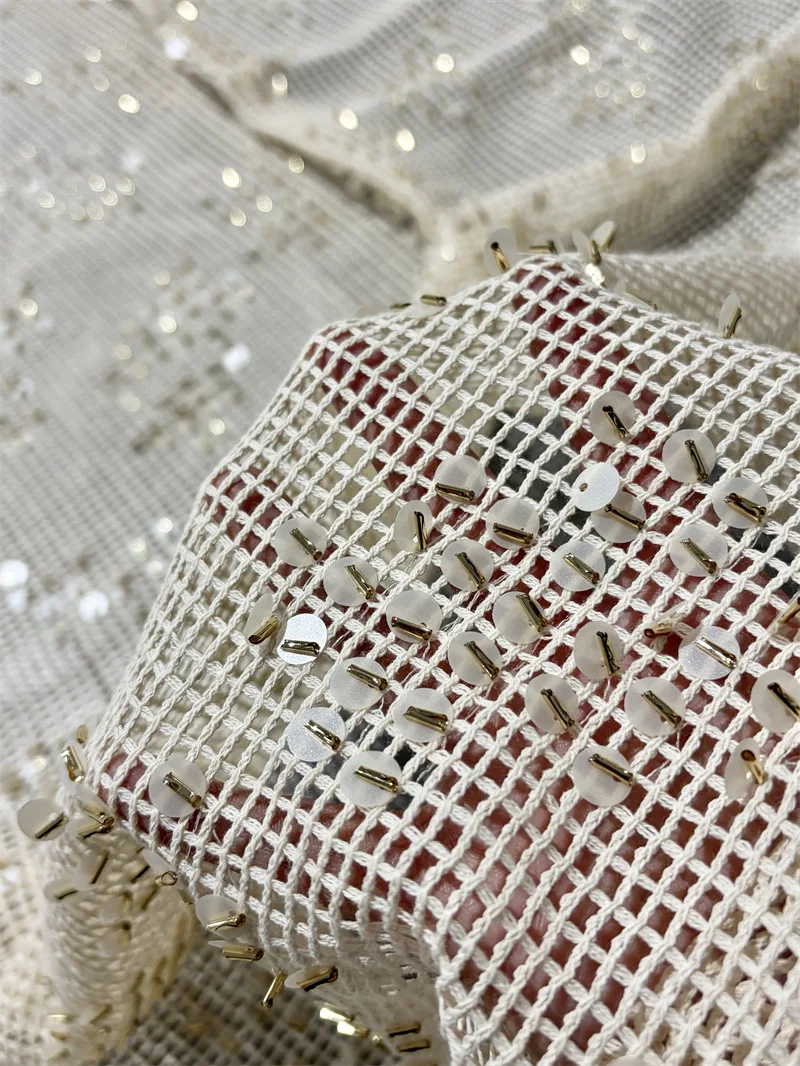 Luxurious all-cotton mesh chipset bead tube embroidery fabric for wedding dresses, women's clothing, skirts,DIY sewing fabric
Luxurious all-cotton mesh chipset bead tube embroidery fabric for wedding dresses, women's clothing, skirts,DIY sewing fabric