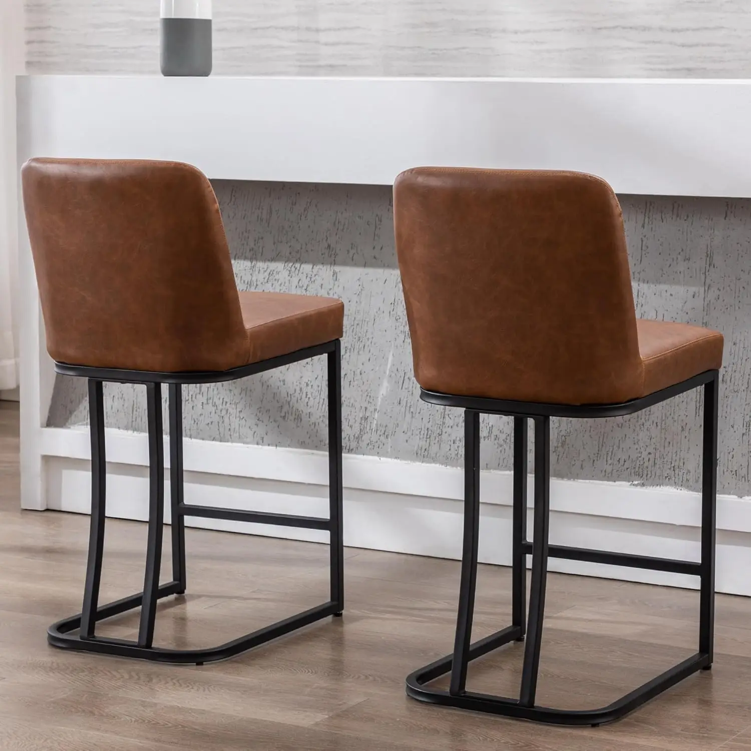 Modern Counter Height Bar Stools Set of 2 Faux Leather Counter Stools with Black Legs, 24" Barstools Island Chairs Upholstered
Modern Counter Height Bar Stools Set of 2 Faux Leather Counter Stools with Black Legs, 24" Barstools Island Chairs Upholstered