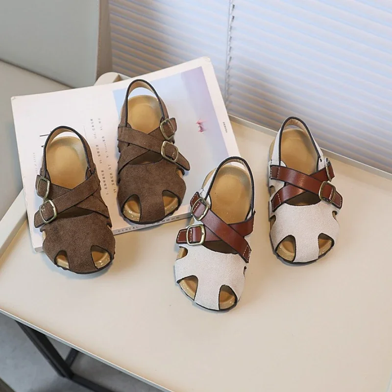 2025 New Summer Children Causal Sandals for Girls Trend Anti-kick Toddlers Simple School Sandals Fashion Kids Thick Bottom Shoes
2025 New Summer Children Causal Sandals for Girls Trend Anti-kick Toddlers Simple School Sandals Fashion Kids Thick Bottom Shoes