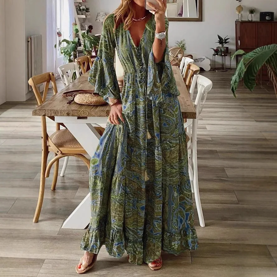 Bohemian Horn Sleeve Printed V-neck High Waist Vacation Dress Floral Women's Long Dress 2025 Europe and America
Bohemian Horn Sleeve Printed V-neck High Waist Vacation Dress Floral Women's Long Dress 2025 Europe and America