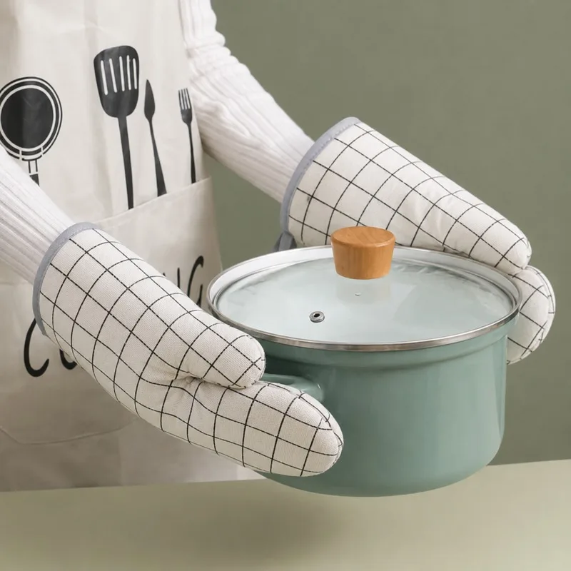 1pc Heat Resistant Oven Mitts Thick Kitchen Baking Gloves Non-Slip Microwave BBQ Grill Potholder Cooking Insulation Gloves
1pc Heat Resistant Oven Mitts Thick Kitchen Baking Gloves Non-Slip Microwave BBQ Grill Potholder Cooking Insulation Gloves