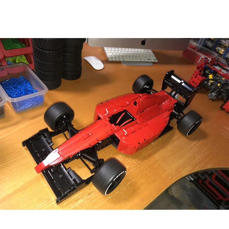 MOC-230276 New Formula Racing Car F1 643 1:8 Scale Building Block Model 2804Parts MOC Creative Boys Children's Birthday Toy Gift
MOC-230276 New Formula Racing Car F1 643 1:8 Scale Building Block Model 2804Parts MOC Creative Boys Children's Birthday Toy Gift