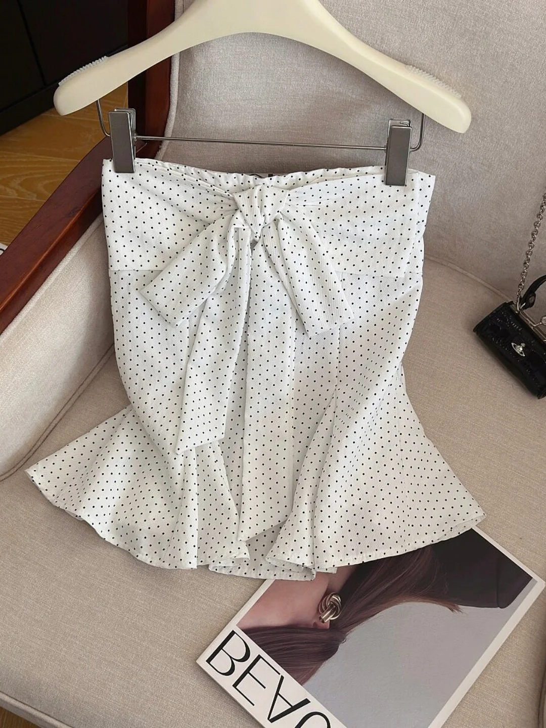 Sexy Polka Dot Spicy Girl Tube Top Vest Women Summer New Fashion Slimming Shoulder Exposure Trendy Knot Top
Sexy Polka Dot Spicy Girl Tube Top Vest Women Summer New Fashion Slimming Shoulder Exposure Trendy Knot Top