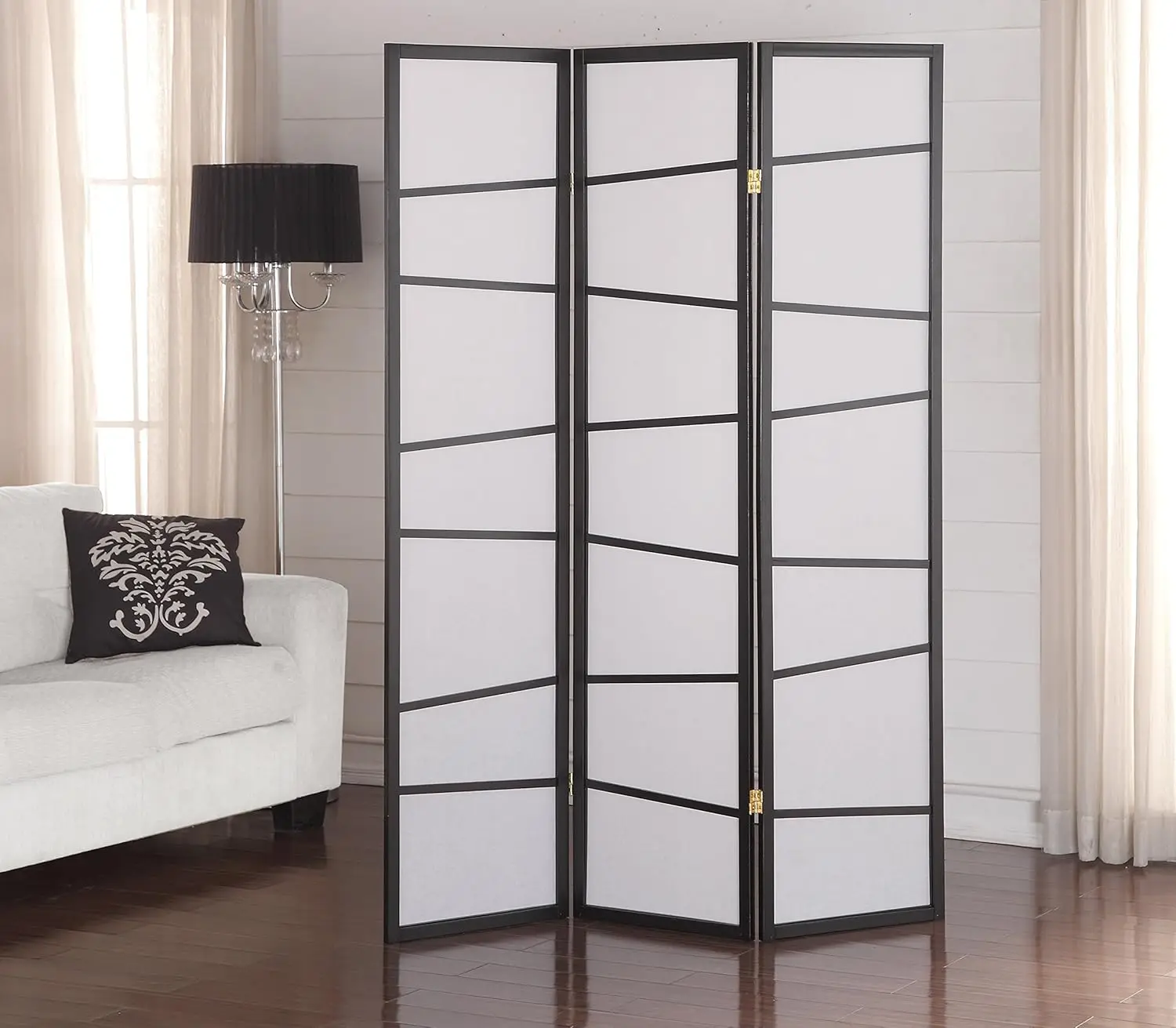 3-Panel Room Divider Screen with Rice Paper, Lightweight Stable Frame, Black 51x70 Inch
3-Panel Room Divider Screen with Rice Paper, Lightweight Stable Frame, Black 51x70 Inch