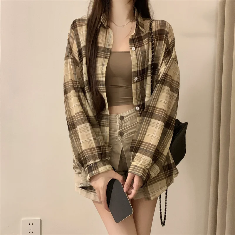 Plaid Shirt Women Sheer Chiffon Long Sleeve Collared Button Up Top Female Single Breasted Blouse Ladies Loose Thin Check Shirts
Plaid Shirt Women Sheer Chiffon Long Sleeve Collared Button Up Top Female Single Breasted Blouse Ladies Loose Thin Check Shirts