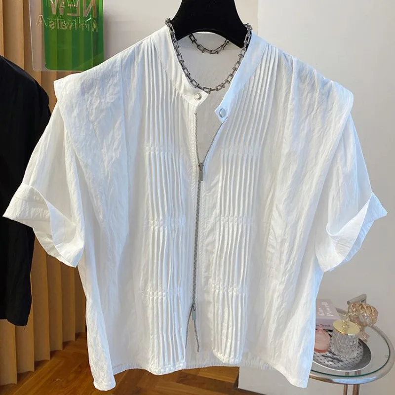 Femme Summer Korean Simplicity Zipper Solid Color Stand-up Collar Short Sleeve Women Shirts All-match Fashionable Pleated Tops
Femme Summer Korean Simplicity Zipper Solid Color Stand-up Collar Short Sleeve Women Shirts All-match Fashionable Pleated Tops