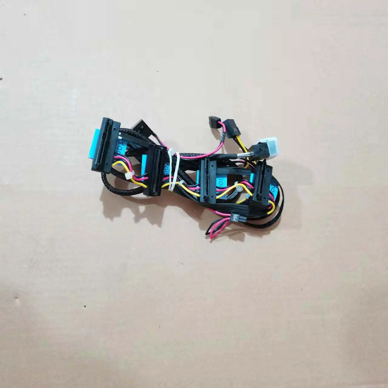 For Dell T440 Server, Non-Hot Swap Connection Array Card SAS Line 8FNY4
For Dell T440 Server, Non-Hot Swap Connection Array Card SAS Line 8FNY4