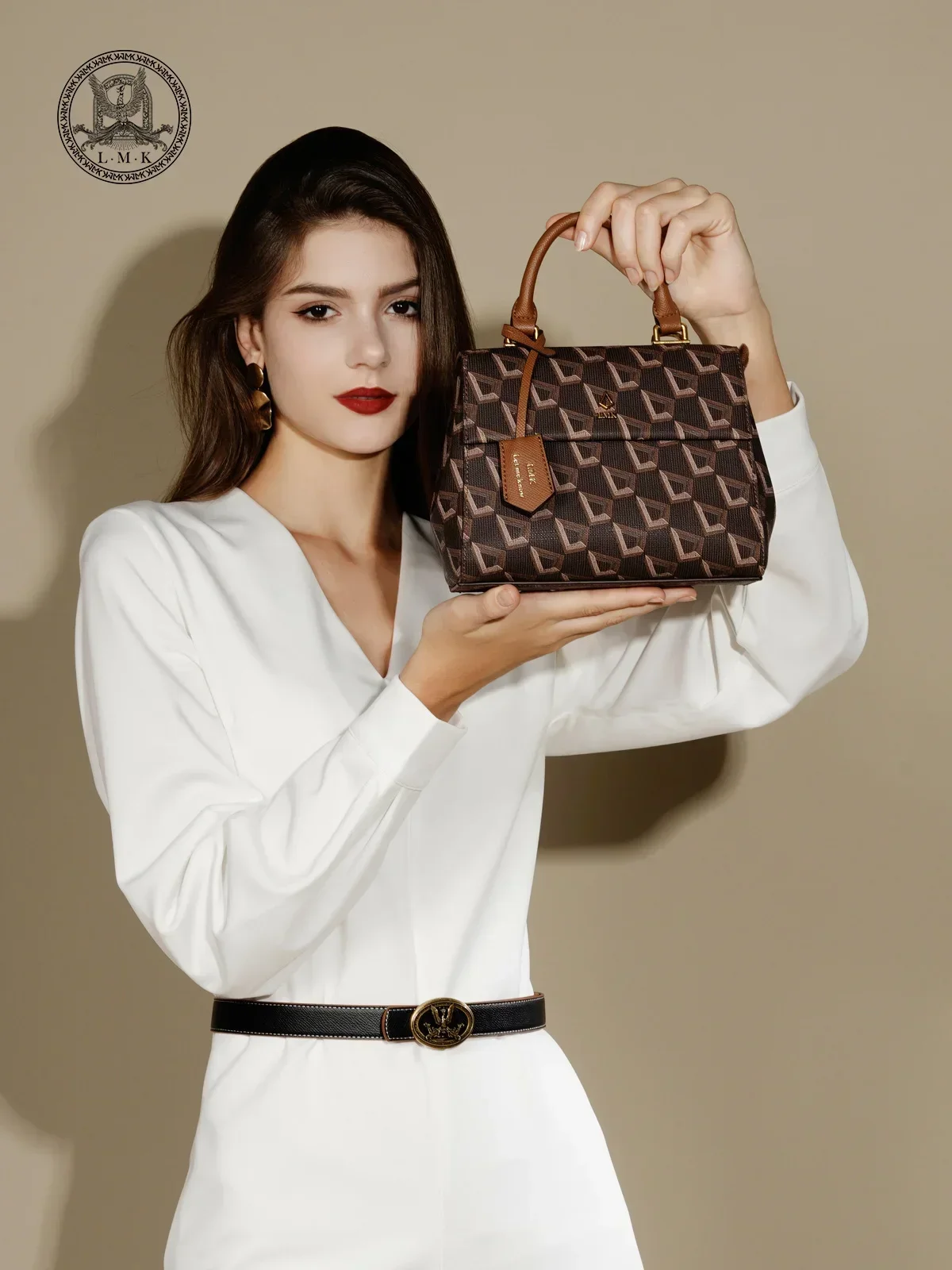 LMK women's handbag, the new versatile high-end sense work commute bag luxury handbags
LMK women's handbag, the new versatile high-end sense work commute bag luxury handbags