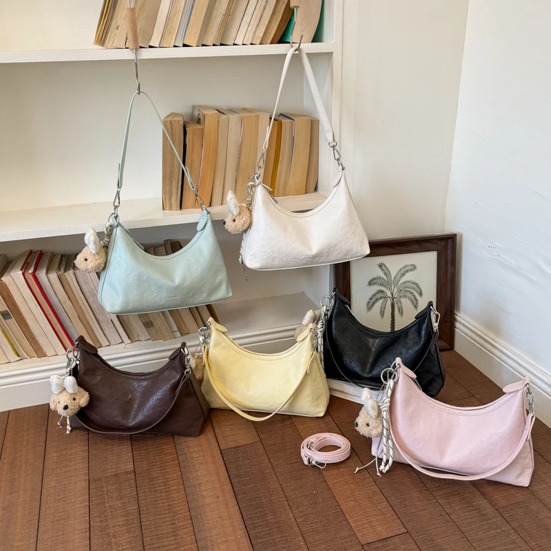 Luxury Minimalist Women's Underarm Bag Korean Style Single Shoulder Candy Color Crossbody Bag for Commuting
Luxury Minimalist Women's Underarm Bag Korean Style Single Shoulder Candy Color Crossbody Bag for Commuting
