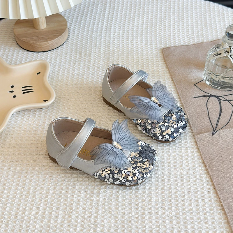2025 Children Casual Shoes for Girls Summer New Fashion Korean Style Soft Bottom Anti-slippery Versatile Princess Party Shoes
2025 Children Casual Shoes for Girls Summer New Fashion Korean Style Soft Bottom Anti-slippery Versatile Princess Party Shoes