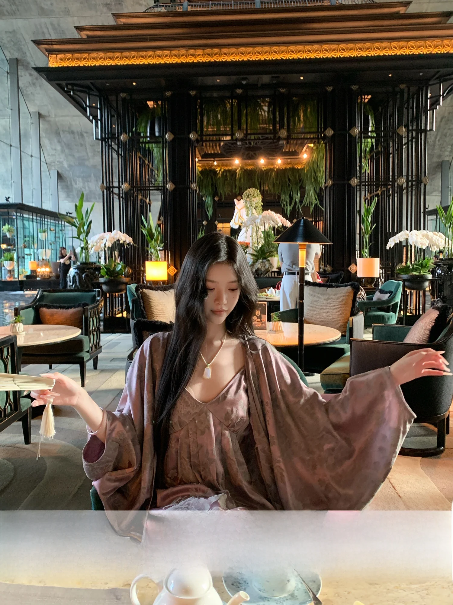 Moss Studio New Chinese Style Silk Embroidered Jacket Strap Dress Set Women's Long Sleeve Floral Pattern Spring Fashion Set
Moss Studio New Chinese Style Silk Embroidered Jacket Strap Dress Set Women's Long Sleeve Floral Pattern Spring Fashion Set
