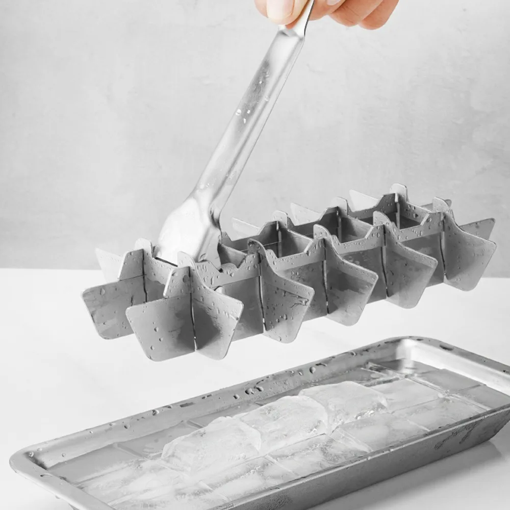 Creative Stainless Steel Ice Cube Tray Movable Partition 18 Slot Ice Cubes Mold Fast Freeze Rectangular Ice Cube Maker Freezer
Creative Stainless Steel Ice Cube Tray Movable Partition 18 Slot Ice Cubes Mold Fast Freeze Rectangular Ice Cube Maker Freezer