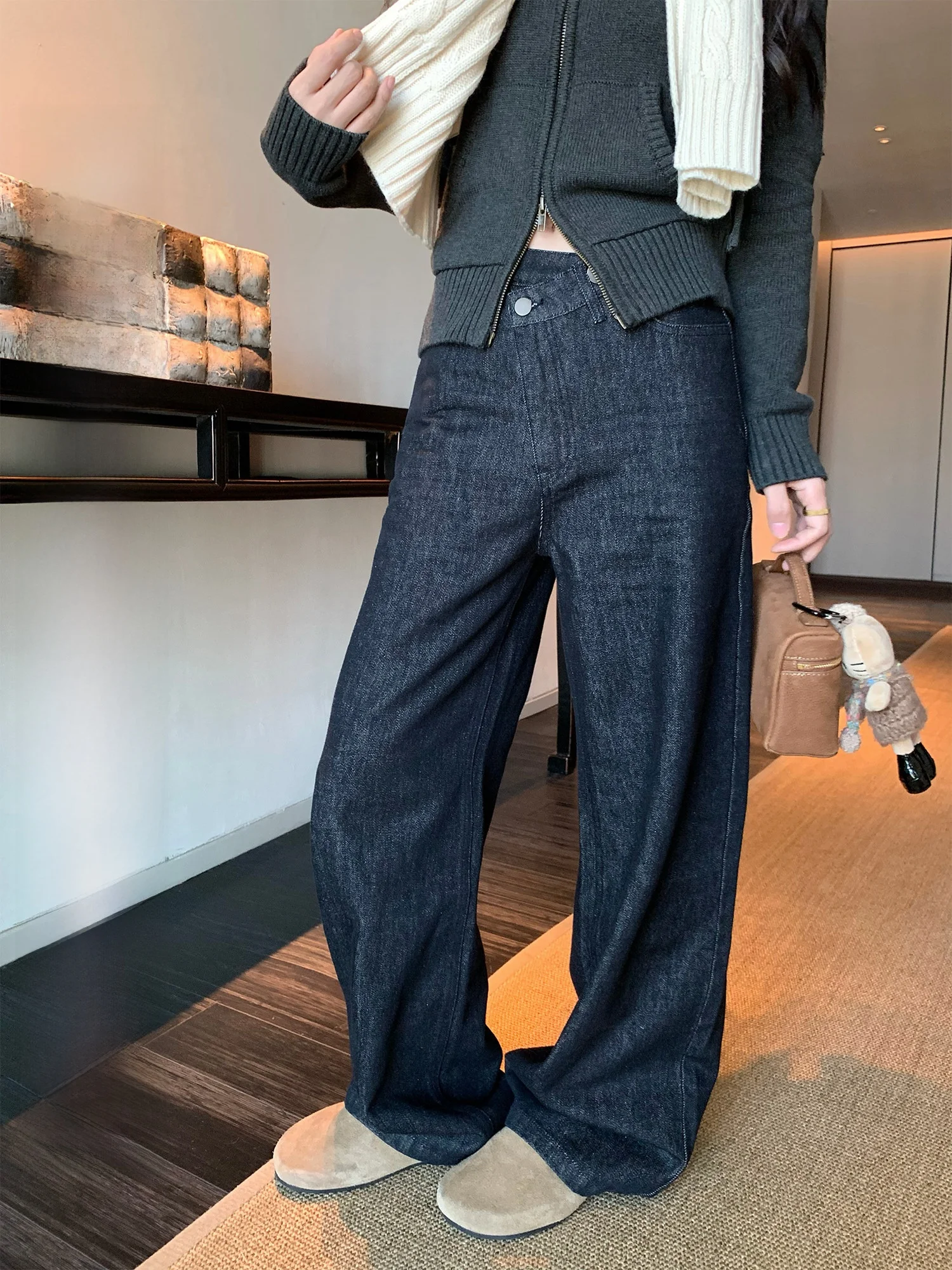 Hhyii Asymmetric Wide Leg Jeans Women's Korean Style Low Waist Slimming Micro Flared Long Pants Casual High Waist Jeans
Hhyii Asymmetric Wide Leg Jeans Women's Korean Style Low Waist Slimming Micro Flared Long Pants Casual High Waist Jeans