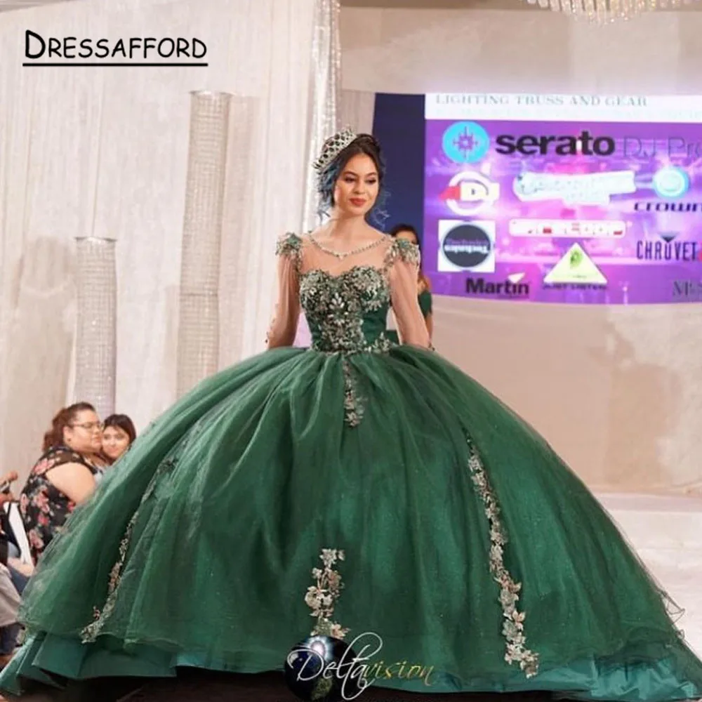 2022 Green Quinceanera Dresses Tulle Lace Appliques Birthday Party Ball Gown Princess Sweet Glitter Vestido De 15 Años
2022 Green Quinceanera Dresses Tulle Lace Appliques Birthday Party Ball Gown Princess Sweet Glitter Vestido De 15 Años