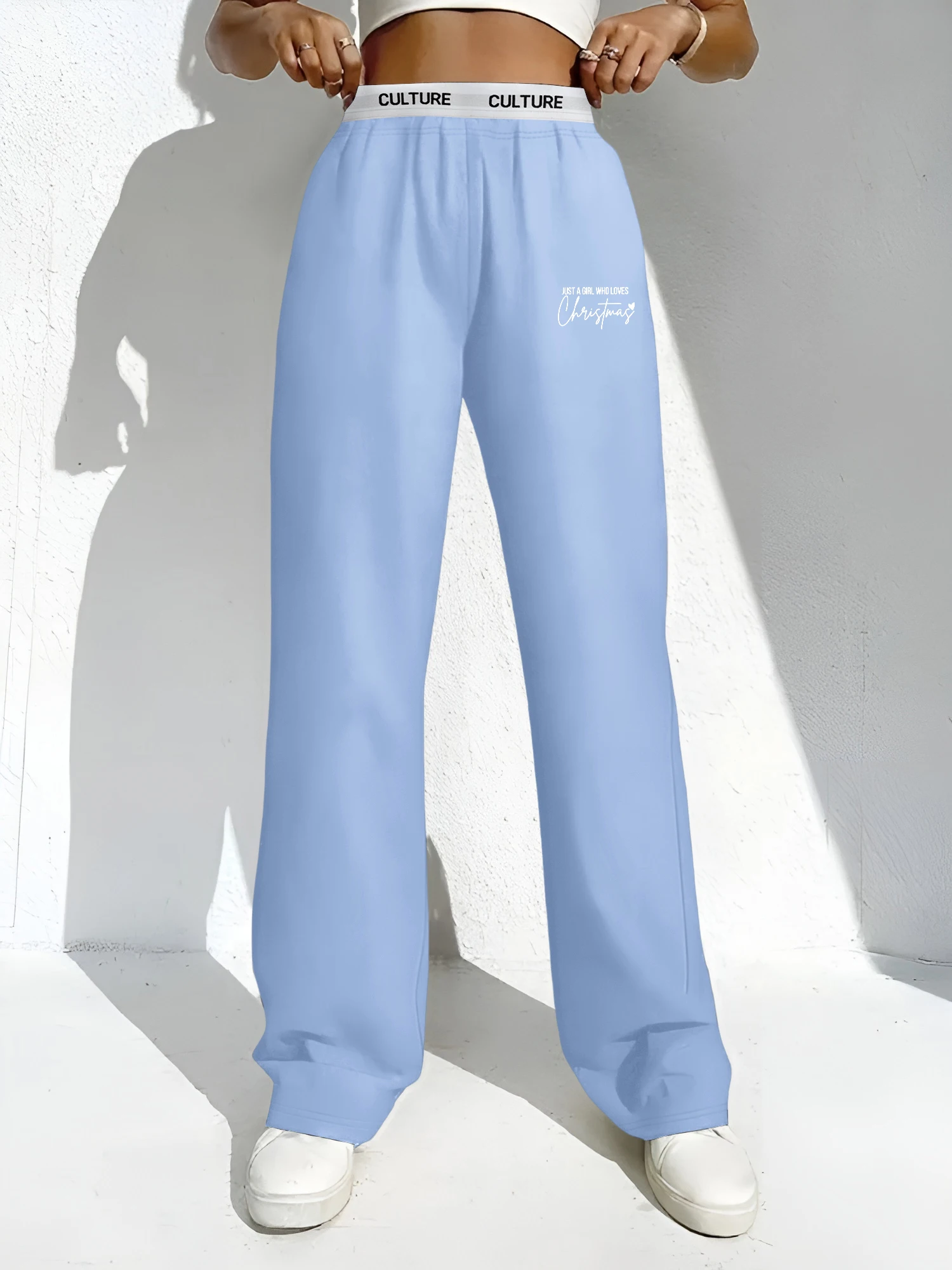Just A Girl Who Loves Christmas Script Print Women Wide Leg Sweatpants Flip CULTURE Elastic Waist Holiday Casual Pocket Pants
Just A Girl Who Loves Christmas Script Print Women Wide Leg Sweatpants Flip CULTURE Elastic Waist Holiday Casual Pocket Pants