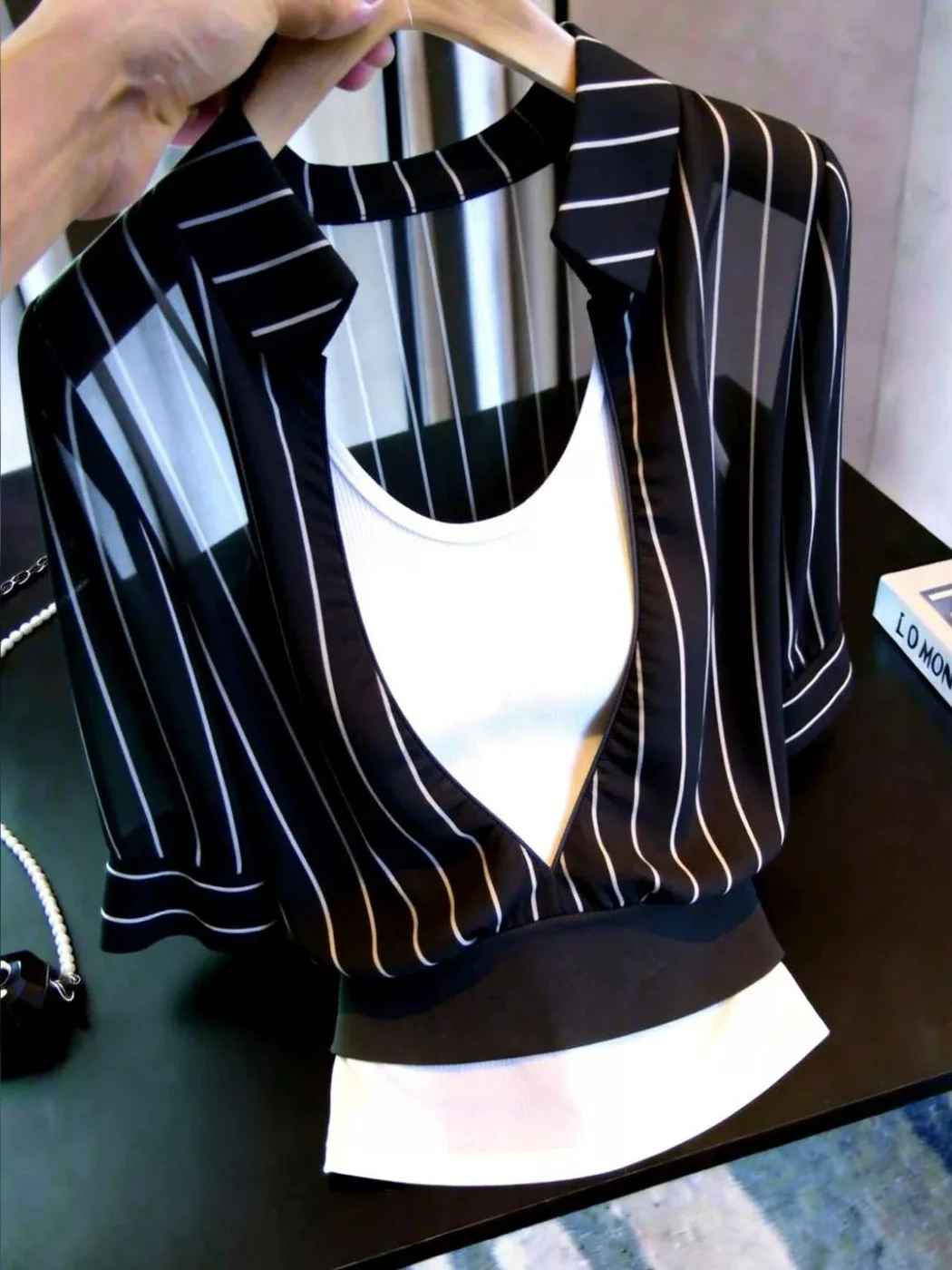 Summer 2026 Casual Stripe Shirt Set Women's Commute Two-Piece Inner Wear Black High Waist Regular Sleeve Length Short Sleeve
Summer 2026 Casual Stripe Shirt Set Women's Commute Two-Piece Inner Wear Black High Waist Regular Sleeve Length Short Sleeve