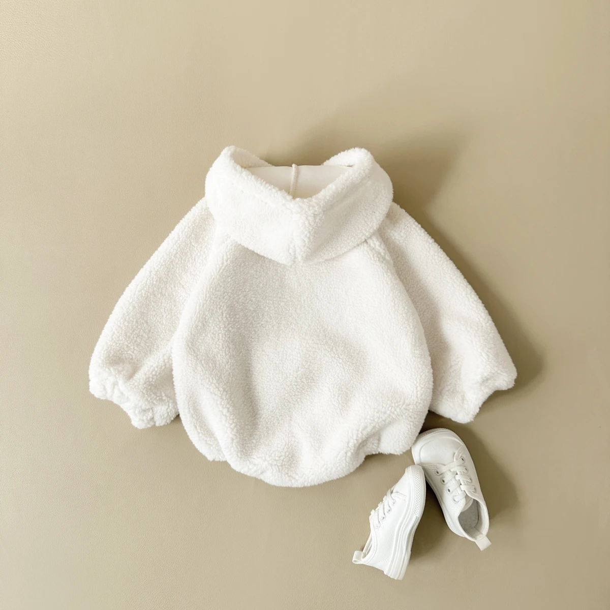 INS 2023 Winter Baby Boys Soft Fleece Hoodie Pullover Romper Letter Baby Clothes Baby Girls Fake Fur Toddler Lambswool Romper
INS 2023 Winter Baby Boys Soft Fleece Hoodie Pullover Romper Letter Baby Clothes Baby Girls Fake Fur Toddler Lambswool Romper