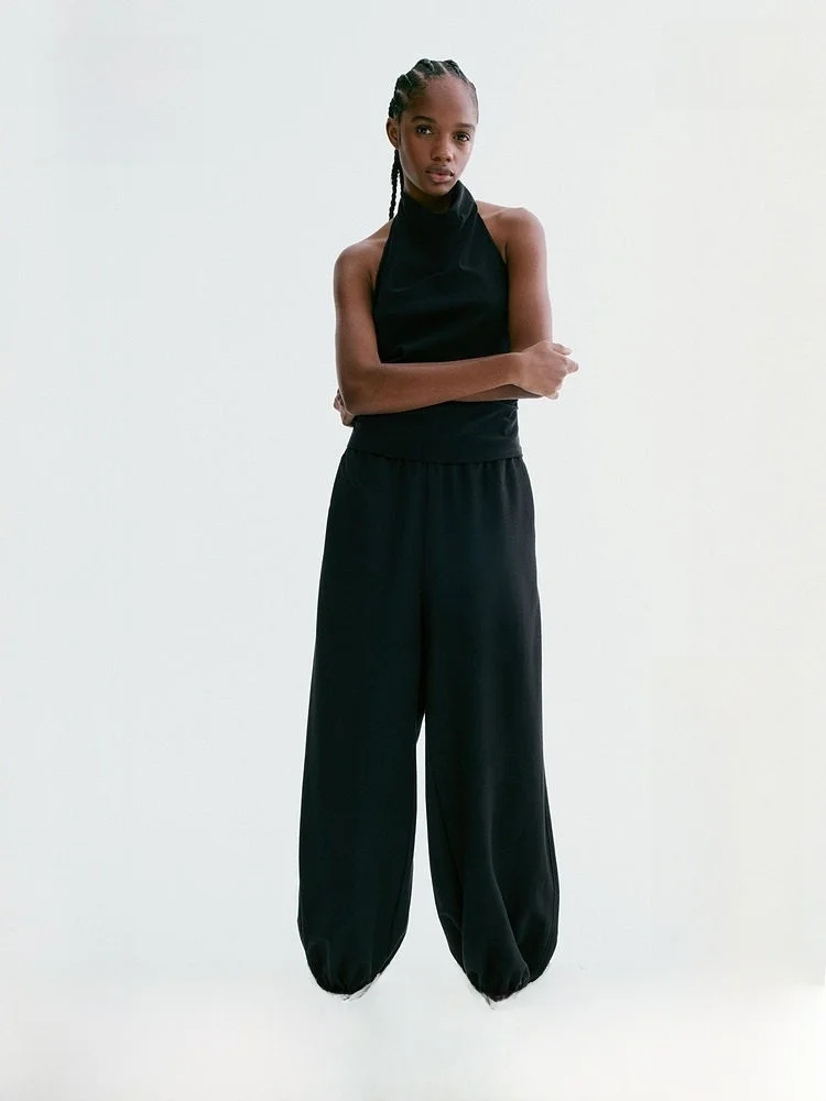 Женские свободные спортивные брюки H&M, лето 2026, новая модель, для бега, леггинсы-фонарики, повседневные, из смесового полиэстера и вискозы
Женские свободные спортивные брюки H&M, лето 2026, новая модель, для бега, леггинсы-фонарики, повседневные, из смесового полиэстера и вискозы