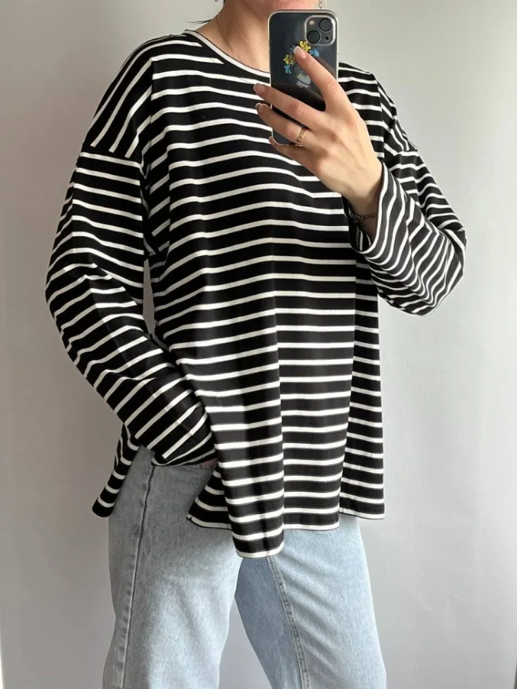 Casual Loose striped Split T-shirt spring and summer Women's Shirts New Skinny O-neck long sleeve pullover tops for Ladies
Casual Loose striped Split T-shirt spring and summer Women's Shirts New Skinny O-neck long sleeve pullover tops for Ladies