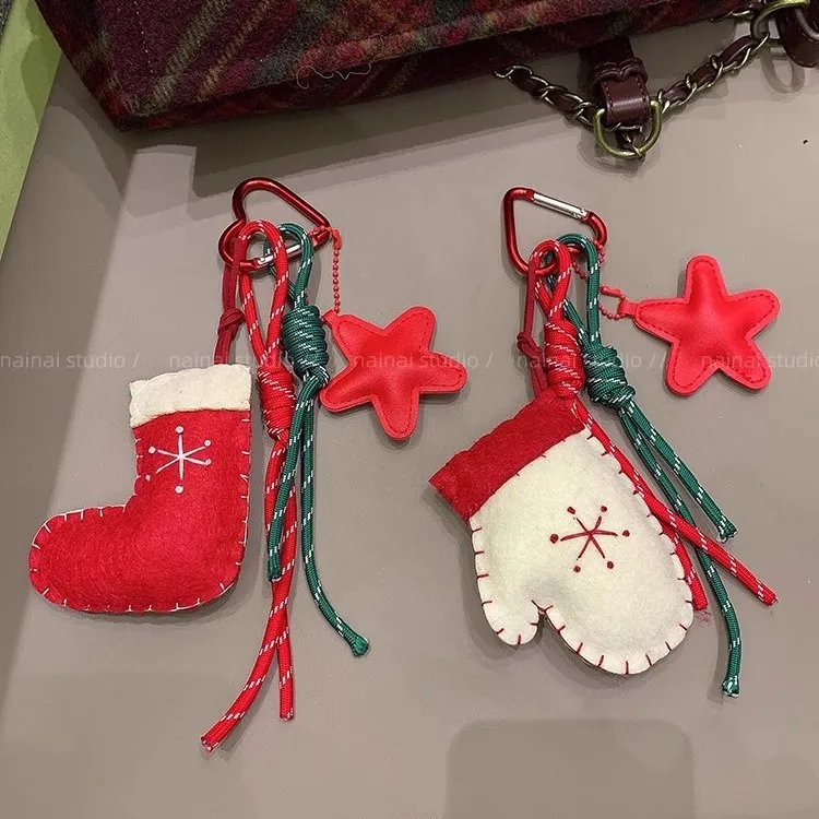 MINISO Christmas Pendant Cute Plush Christmas Socks Red Bag Pendant Creative Gift Keychain Souvenir Bag Parts Accessories
MINISO Christmas Pendant Cute Plush Christmas Socks Red Bag Pendant Creative Gift Keychain Souvenir Bag Parts Accessories