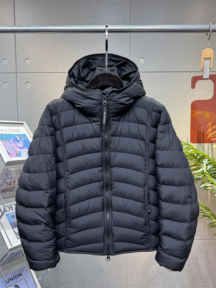 High-End Men's ort down Jaet 90% White Du Feather Warmth Casual Sle Zipper Closure Thiened Polyester Fabric Coat
High-End Men's ort down Jaet 90% White Du Feather Warmth Casual Sle Zipper Closure Thiened Polyester Fabric Coat