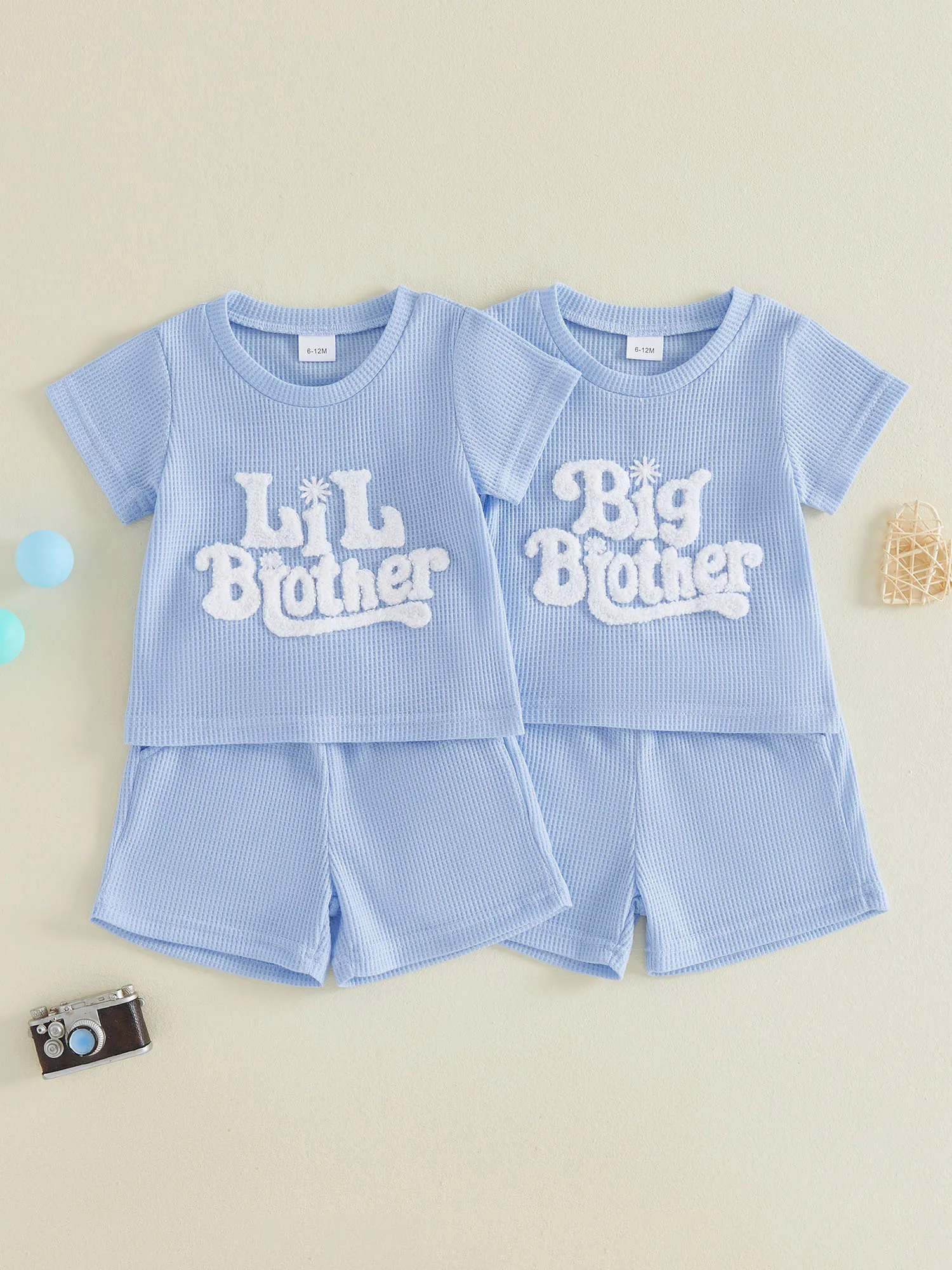 Big Sister Little Sister Matching Outfits Floral Print Ruffle Sleeve Tops and Shorts 2 Pcs Set for Spring and Summer
Big Sister Little Sister Matching Outfits Floral Print Ruffle Sleeve Tops and Shorts 2 Pcs Set for Spring and Summer