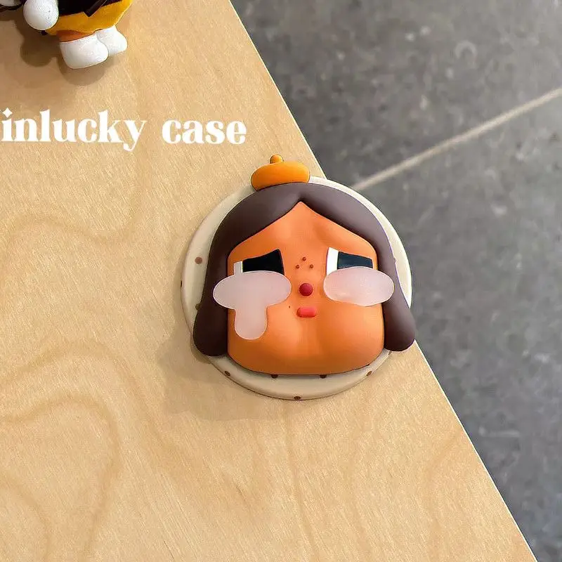 Новая милая магнитная ручка для телефона Magsafe, складная подставка для беспроводной зарядки, дизайн кожи ребенка Noir, модный держатель Griptok для IPhone 17.
Новая милая магнитная ручка для телефона Magsafe, складная подставка для беспроводной зарядки, дизайн кожи ребенка Noir, модный держатель Griptok для IPhone 17.