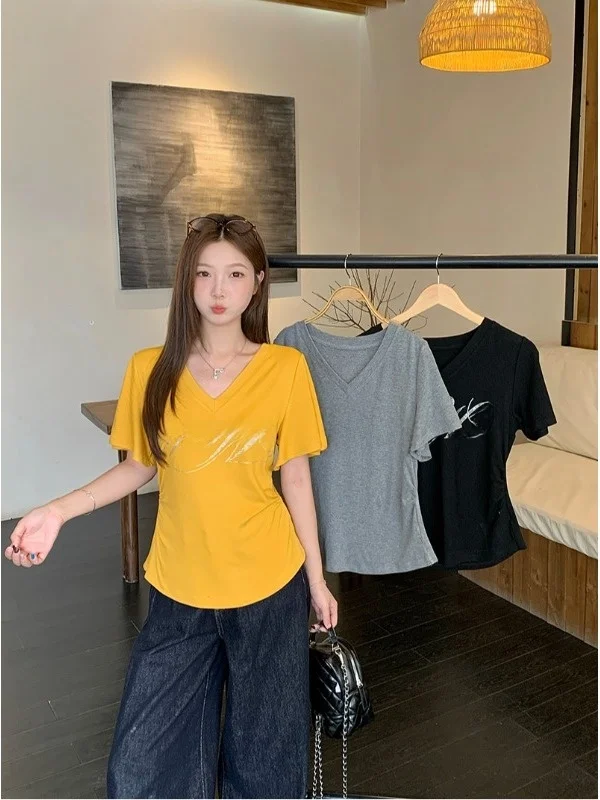 plus Size Fashionable Letter Print Short Sleeve T-Shirt V-Neck Slimming Versatile Casual Top for Women Commute Style Korean V...
plus Size Fashionable Letter Print Short Sleeve T-Shirt V-Neck Slimming Versatile Casual Top for Women Commute Style Korean V...