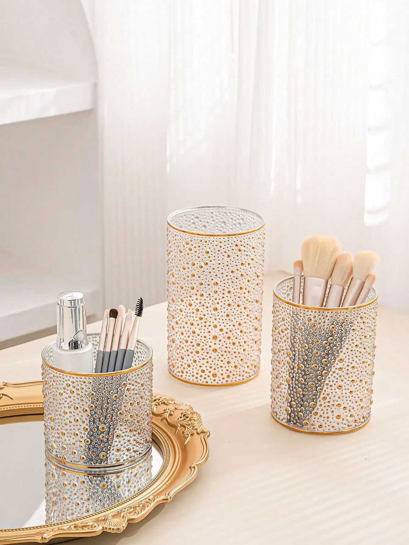 1pc Premium Makeup Brush Holder, Pen Cup, Desktop Organizer, Perfect gift
1pc Premium Makeup Brush Holder, Pen Cup, Desktop Organizer, Perfect gift