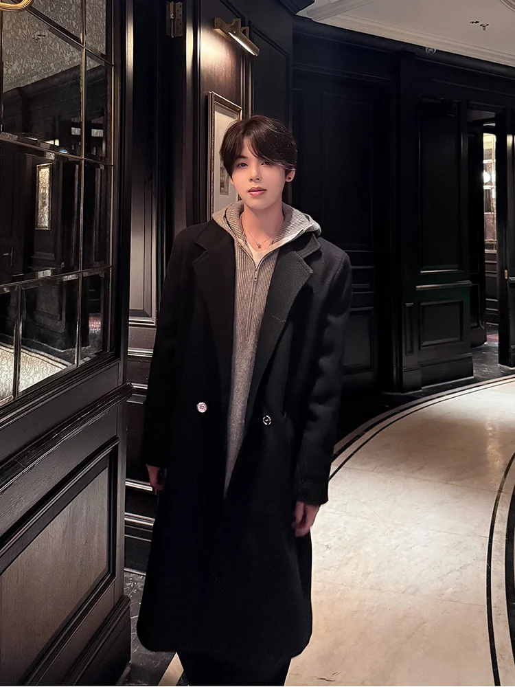 Корейское шерстяное пальто Briti Sle Thiened, мужское осенне-зимнее хлопковое пальто с межкой подкладкой средней длины, повседневная мода
Корейское шерстяное пальто Briti Sle Thiened, мужское осенне-зимнее хлопковое пальто с межкой подкладкой средней длины, повседневная мода