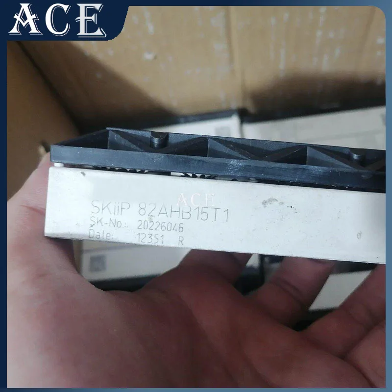SKIIP83AHB15T1 SKIIP83ANB15T1 SKIIP83ANB15T4 SKIIP81ANB15T4 SKIIP82AHB15T1 IGBT Module
SKIIP83AHB15T1 SKIIP83ANB15T1 SKIIP83ANB15T4 SKIIP81ANB15T4 SKIIP82AHB15T1 IGBT Module