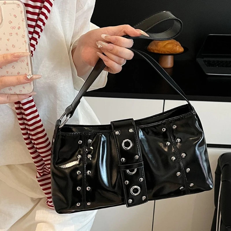 American Style Y2k Vintage Fashion PU Leather Riveted Metal Large-capacity Shoulder Bag Tote Bags Women's Bag Purse Handbag
American Style Y2k Vintage Fashion PU Leather Riveted Metal Large-capacity Shoulder Bag Tote Bags Women's Bag Purse Handbag