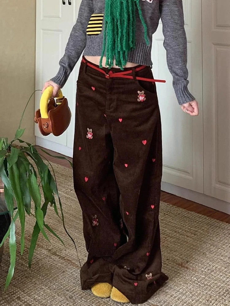 American style retro high street embroidered heart-shaped bear corduroy pants women straight leg casual loose wide leg pants
American style retro high street embroidered heart-shaped bear corduroy pants women straight leg casual loose wide leg pants