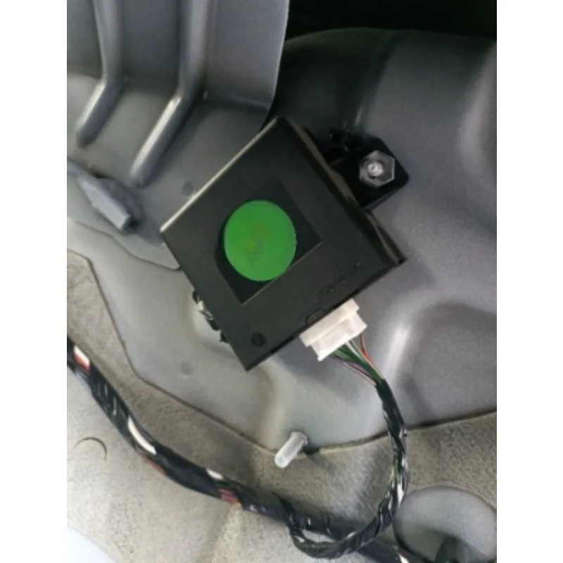 100011322-004 1 шт. Модуль управления радаром обратного хода для Qoros 3 5
100011322-004 1 шт. Модуль управления радаром обратного хода для Qoros 3 5