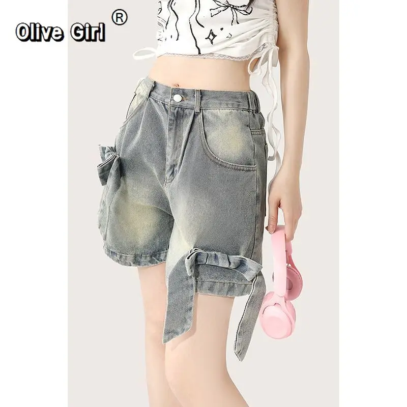 Olivegirl Y2k Джинсовые шорты с галстуком-бабочкой Джинсы для женщин Плюс Размер High Street A-line Широкие брюки Свободные тонкие повседневные шорты
Olivegirl Y2k Джинсовые шорты с галстуком-бабочкой Джинсы для женщин Плюс Размер High Street A-line Широкие брюки Свободные тонкие повседневные шорты