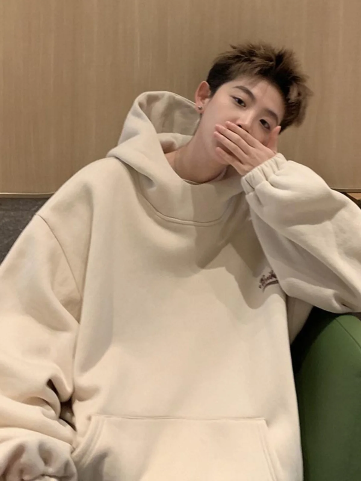 Cotton Polyester Men's Hoodie High Collar Oversize American Sle Casual Sweatirt Couple Matching Anti-Stain Treaent
Cotton Polyester Men's Hoodie High Collar Oversize American Sle Casual Sweatirt Couple Matching Anti-Stain Treaent