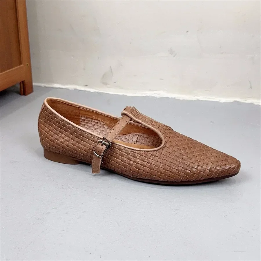 Birkuir Retro Weave Buckle Mary Jane Women Shoes Casual Pointed Toe Soft Soles 2025 Spring Luxury Flat Heel Ladies Ballet Shoes
Birkuir Retro Weave Buckle Mary Jane Women Shoes Casual Pointed Toe Soft Soles 2025 Spring Luxury Flat Heel Ladies Ballet Shoes