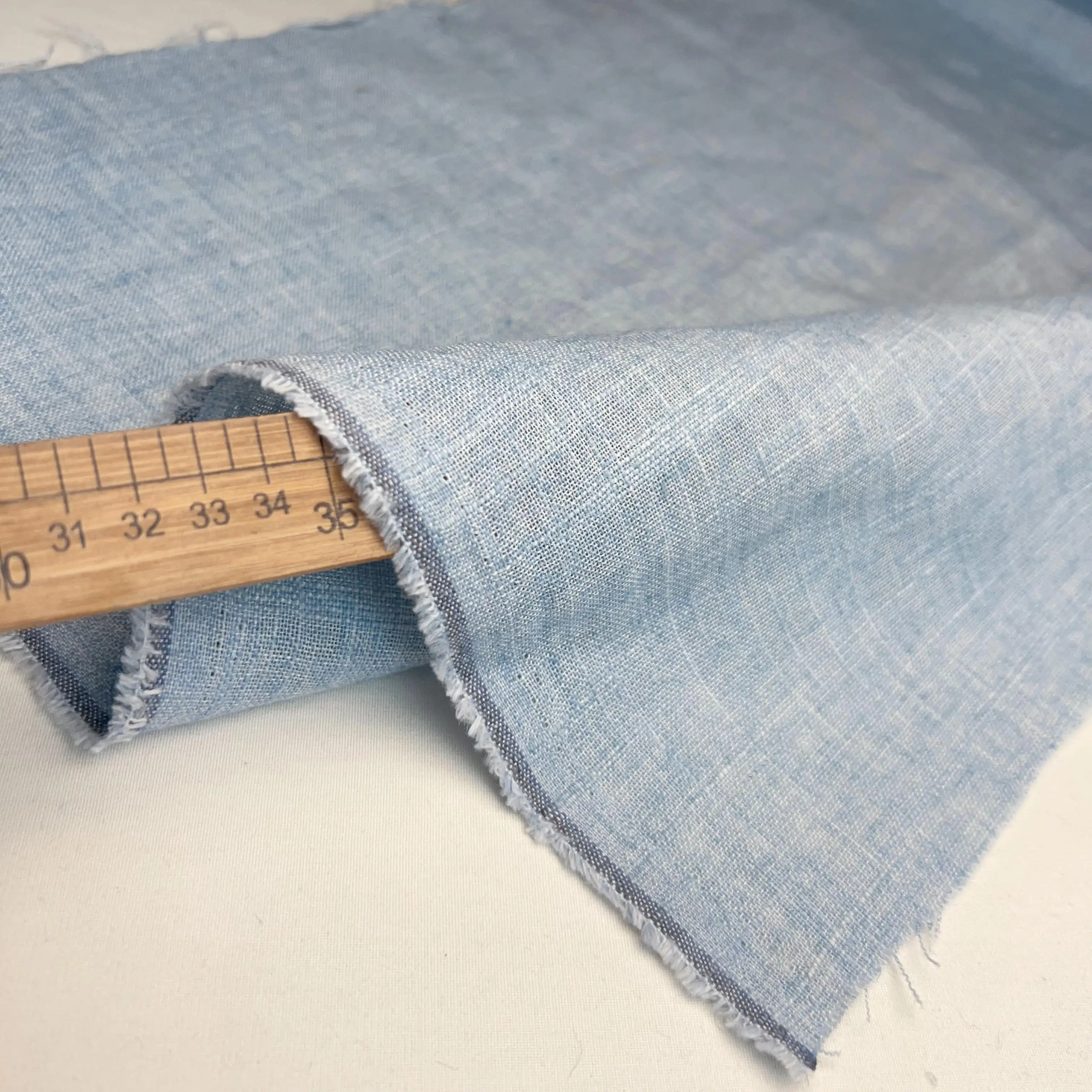 Navy blue and white, first-class linen fabric imported from Japan, spring and summer linen, soft pants
Navy blue and white, first-class linen fabric imported from Japan, spring and summer linen, soft pants