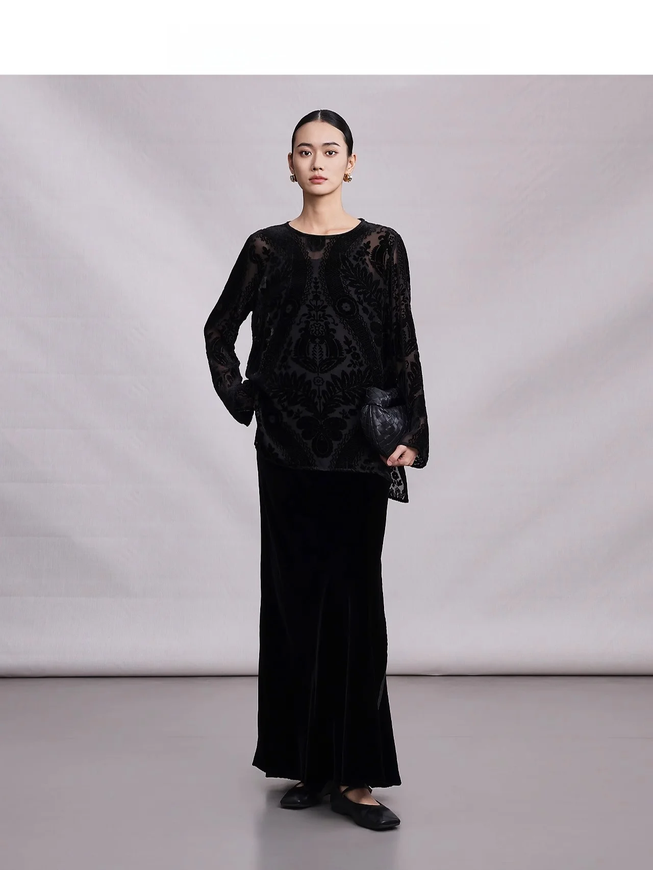 Annibycn High-End Silk Velvet Shirt Women's Base Layer Top Spring Summer New Chinese Style Retro Embossed Silk Women's Shirt
Annibycn High-End Silk Velvet Shirt Women's Base Layer Top Spring Summer New Chinese Style Retro Embossed Silk Women's Shirt