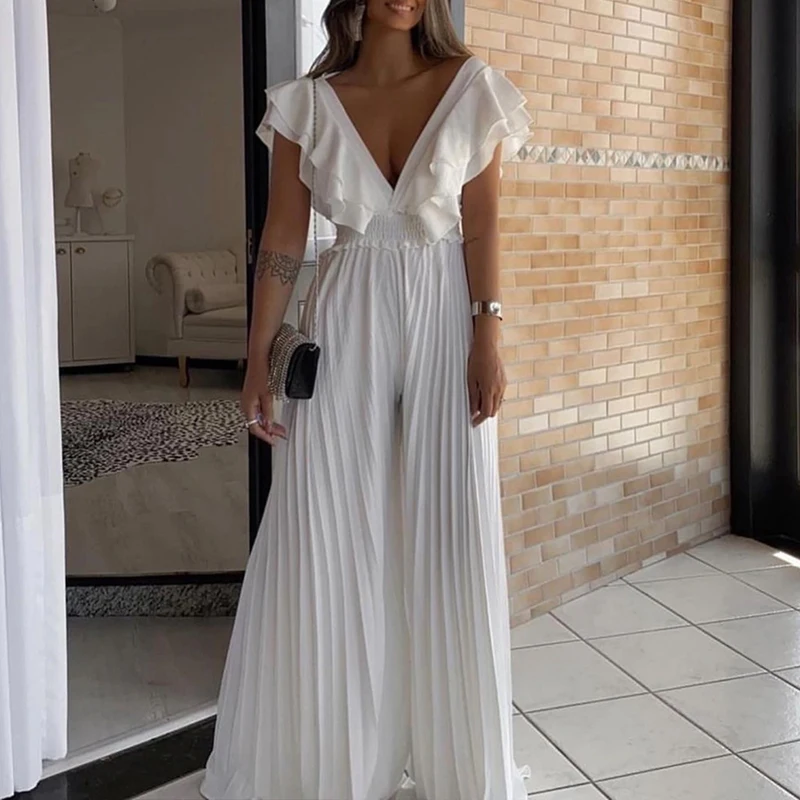 2024 Fashion Ruffle Sleeveless Commuter Romper Casual Street Pleated Loose Playsuit Women's Deep V High Waist Straight Jumpsuit
2024 Fashion Ruffle Sleeveless Commuter Romper Casual Street Pleated Loose Playsuit Women's Deep V High Waist Straight Jumpsuit