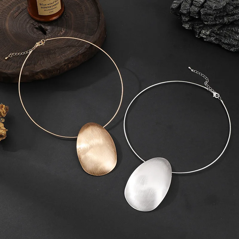 Kaseakia Chunky Big Large Statement Oval Metal Alloy Pendant Choker Necklace for Women
Kaseakia Chunky Big Large Statement Oval Metal Alloy Pendant Choker Necklace for Women
