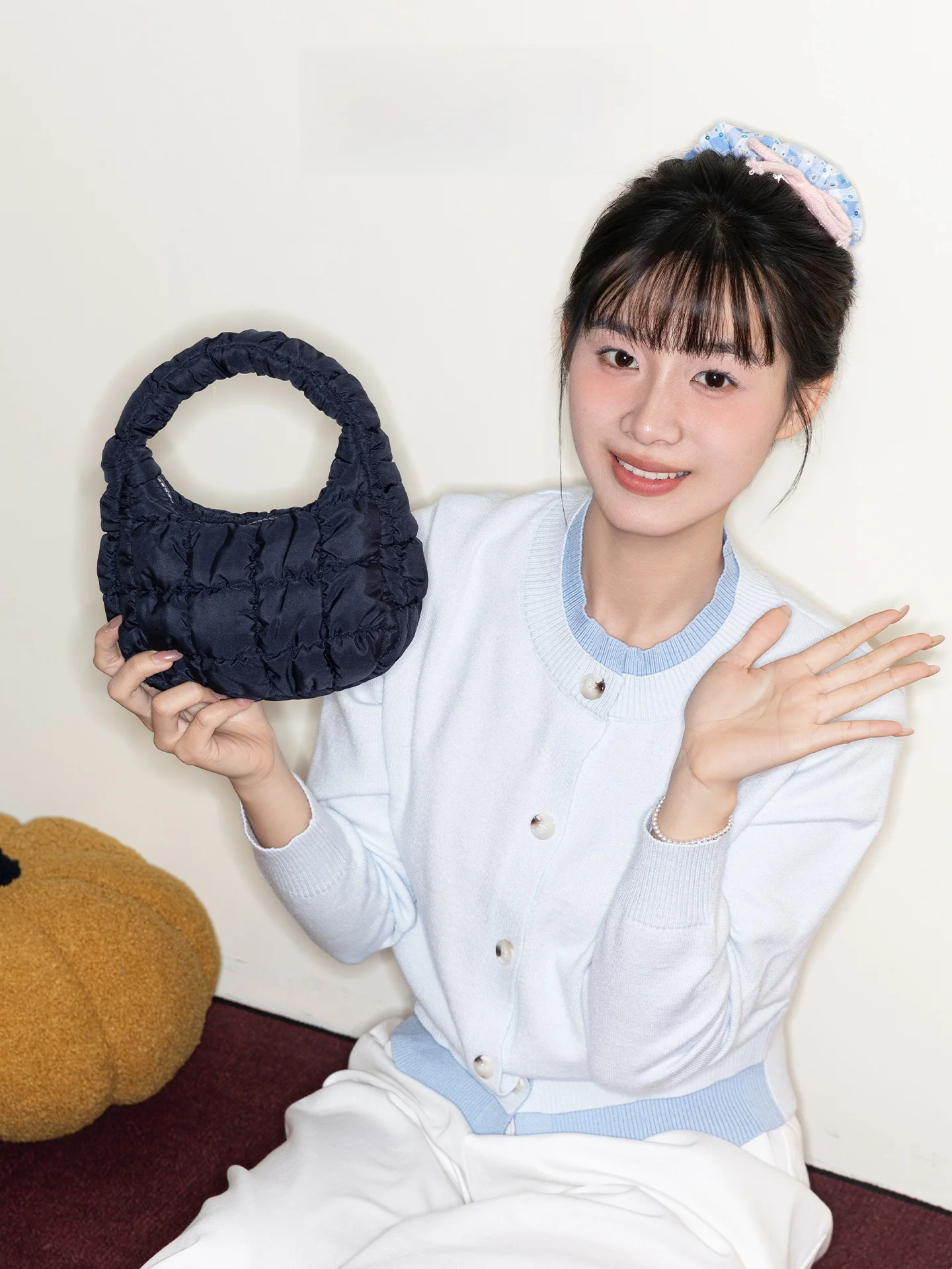 Cloud Finger Spring Summer New Style Casual Versatile Handbag Cute Orange Girl Soft Shoulder Bag Nylon Material Foldable
Cloud Finger Spring Summer New Style Casual Versatile Handbag Cute Orange Girl Soft Shoulder Bag Nylon Material Foldable