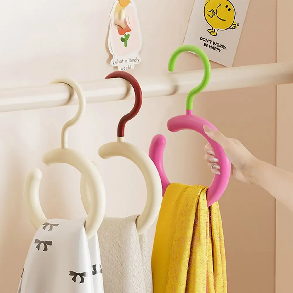 New Multifunctional Home Clothes Hanger Portable Rotatable Bedroom Scarf Racks Dopamine Hook Round Scarf Tie Display Rack
New Multifunctional Home Clothes Hanger Portable Rotatable Bedroom Scarf Racks Dopamine Hook Round Scarf Tie Display Rack