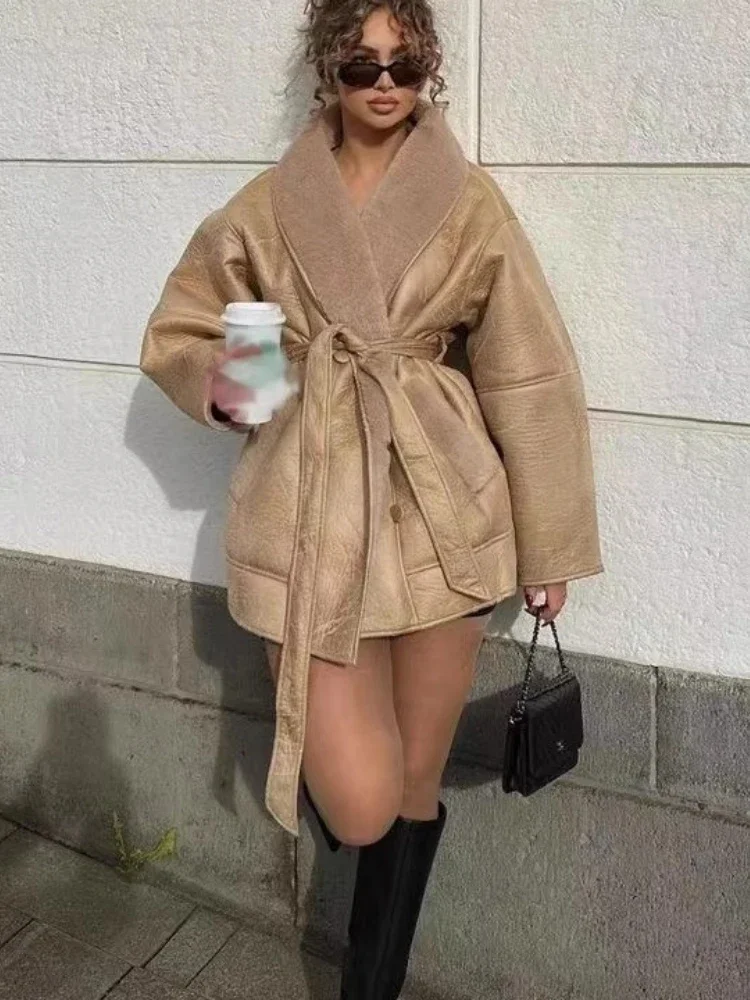 Thick Leather Jacket Women Winter Fashion Plush Single Breasted Turn-down Collar Belts Elegant Coat Female Long Sleeve Overcoat
Thick Leather Jacket Women Winter Fashion Plush Single Breasted Turn-down Collar Belts Elegant Coat Female Long Sleeve Overcoat