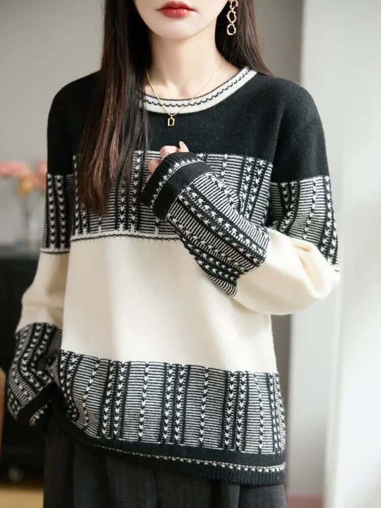 Autumn Winter Thickened Loose Knitted Sweater Women's round Neck Tassel Texture Color Block Base Shirt Comfortable Soft Long ...
Autumn Winter Thickened Loose Knitted Sweater Women's round Neck Tassel Texture Color Block Base Shirt Comfortable Soft Long ...